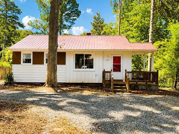 2nd image of 631 Forest Drive
