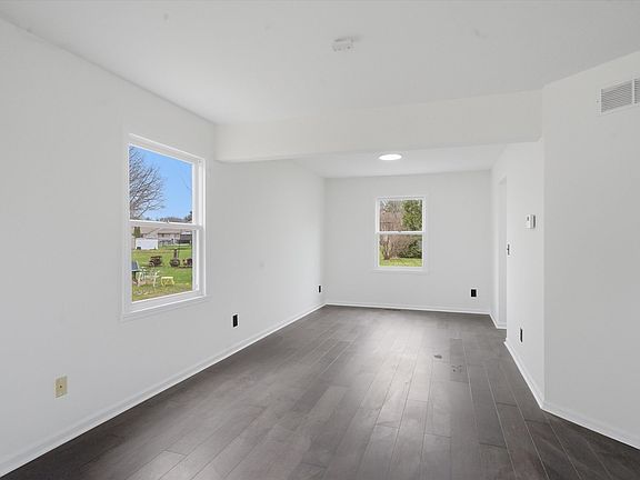 5th image of 508 Pembroke Rd SW