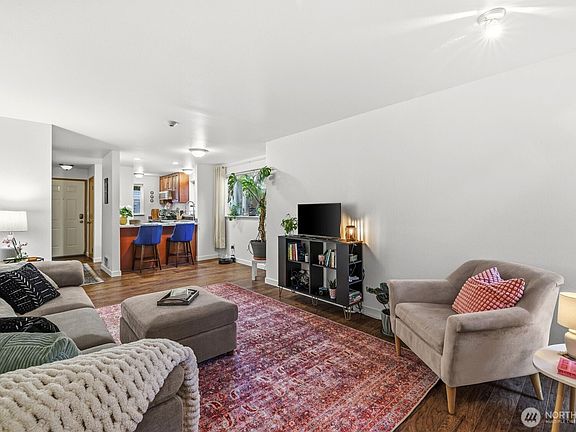 3rd image of 20824 70th Avenue W #1