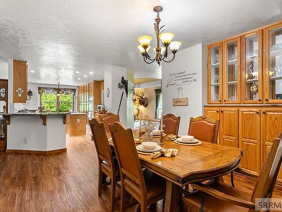 9th image of this home