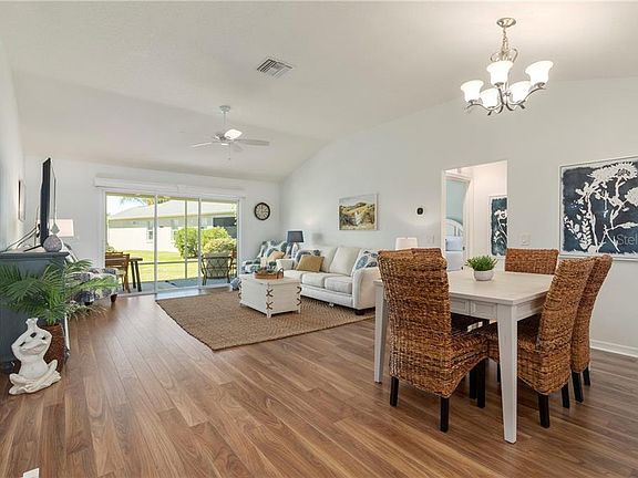 2nd image of 2552 Edgemoor Ter