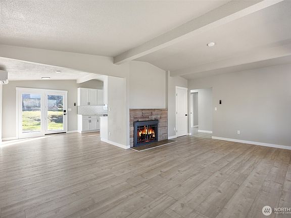 3rd image of 953 S Garden Drive