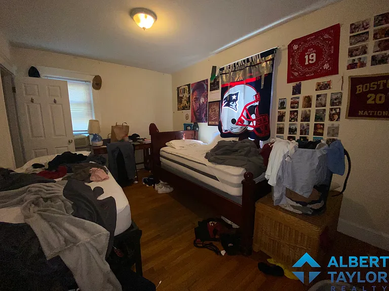 288 Foster St #1 — Photo 8