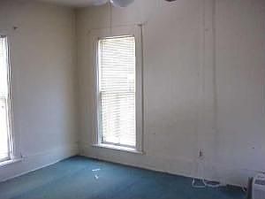 4th image of 101 S 1st Ave
