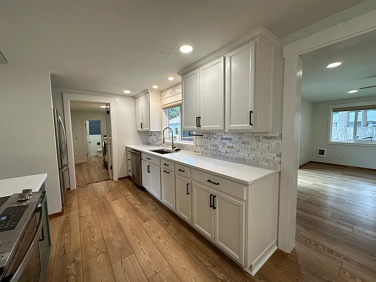 5213 25th Ave SE — Photo 8