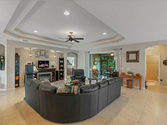 2nd image of 164 Benvolio Way