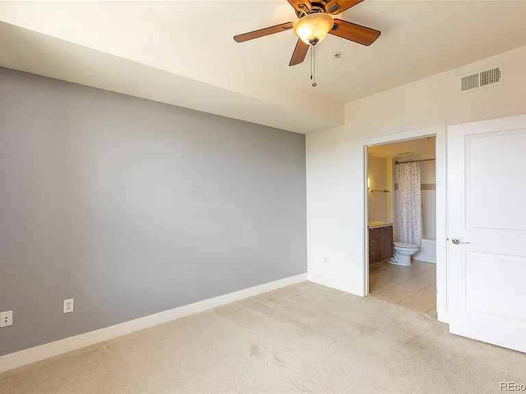 2240 N Clay St #505 — Photo 16