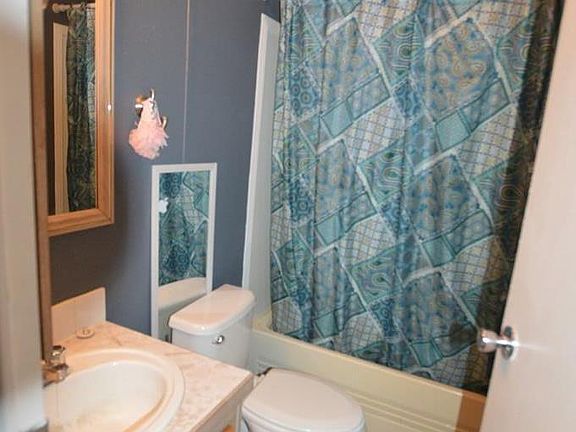 5th image of 1737 N Pinewood Dr