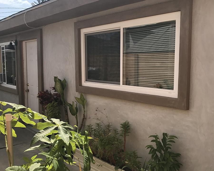 2nd image of 14933 Harper St