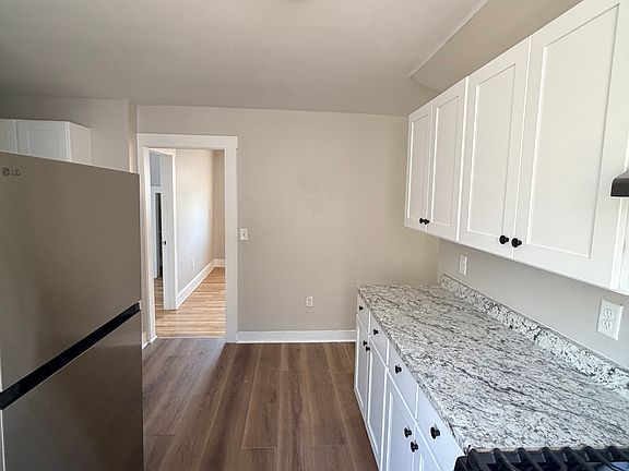 5th image of 8 Arch St #3-0