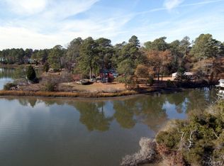 3865 Kingswood Ln, Hayes, VA 23072