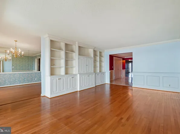 5902 Mount Eagle Dr APT 1408, Alexandria, VA 22303