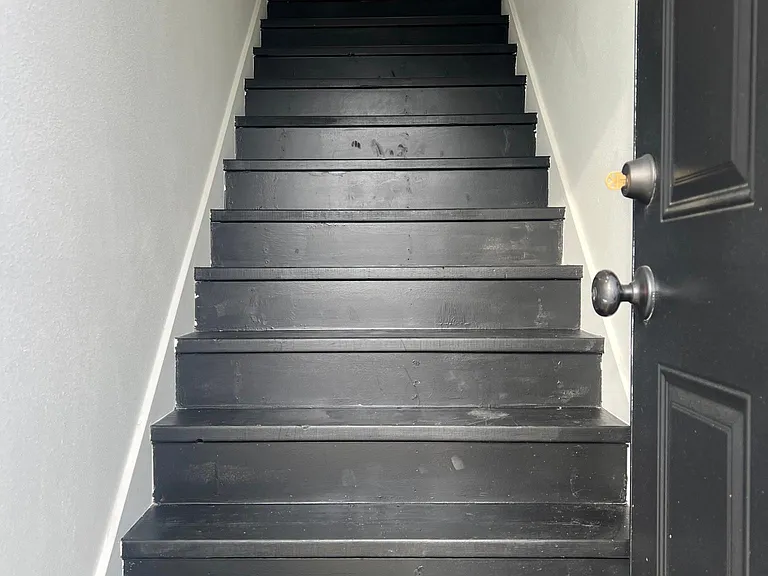 301 N Kentwood Ave — Photo 2