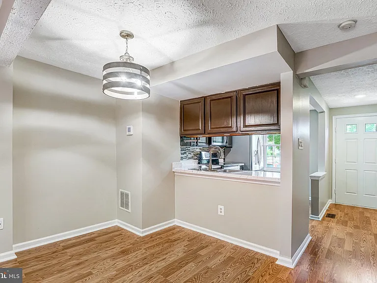 8525 Koluder Ct — Photo 8