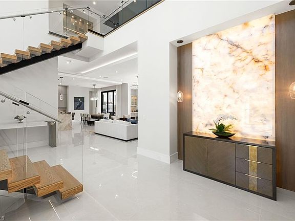 4th image of 2345 Tarpon RD