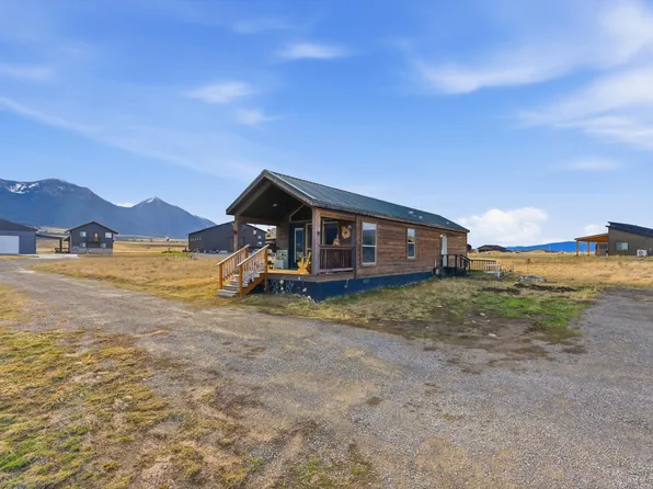 18 Luciano Rd, Eureka, MT 59917