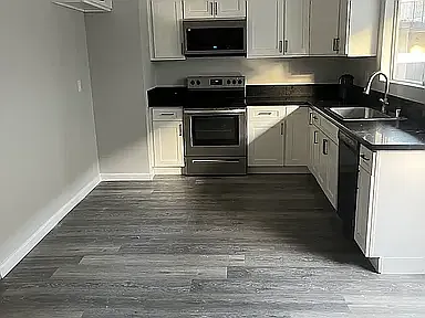 9919 De Soto — Photo 14