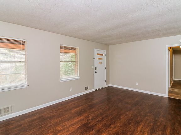 5th image of 4667 Cresant Ln