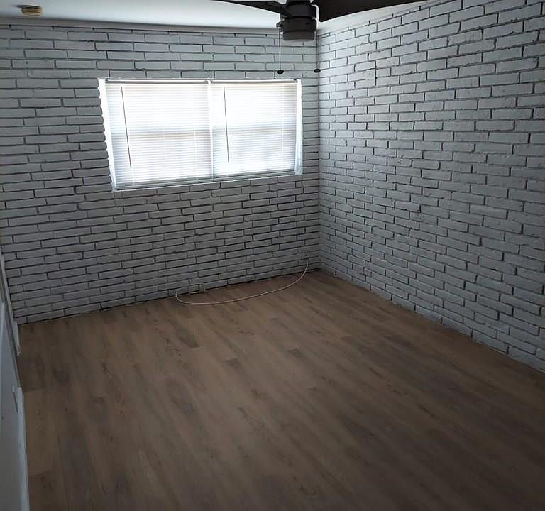 Building Photo 3