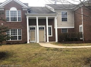 16841 Carriage Way #14, Northville, MI 48168
