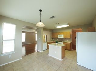 8720 Fallen Leaf Ln, Temple, TX 76502