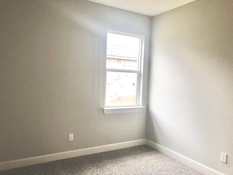 617 Harbor Oaks Dr — Photo 26