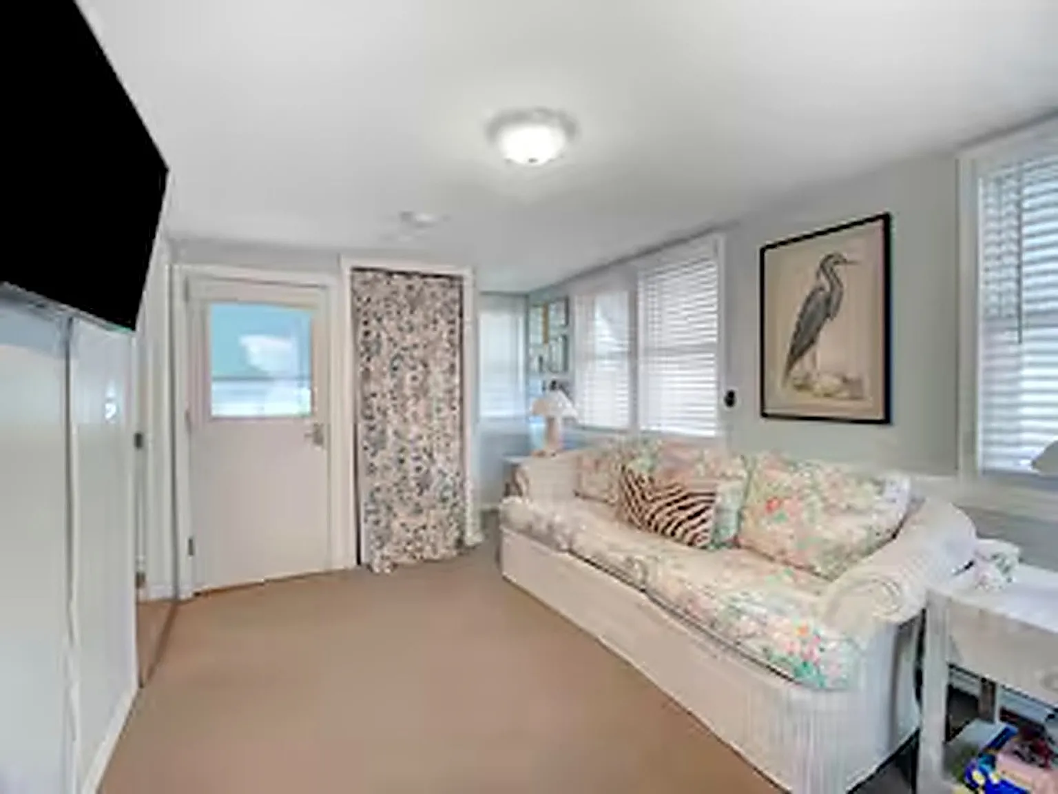2 bed, 600 sqft, $1,500 — Photo 1