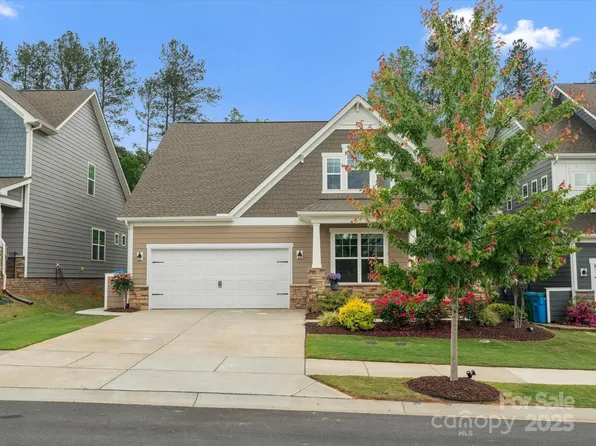 1008 Whipcord Dr, Waxhaw, NC 28173