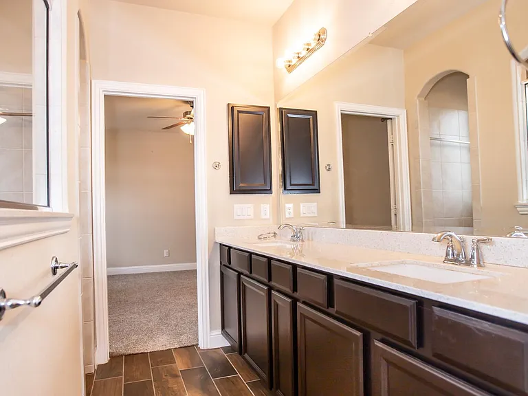 2100 Miramar Dr — Photo 26