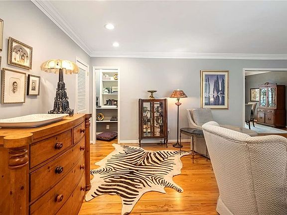 5th image of 1120 Briarcliff Rd NE APT 4