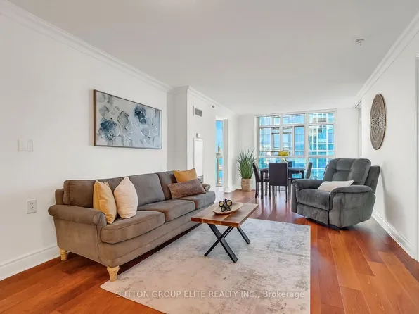 3 Marine Parade Dr #401, Toronto, ON M8V 3Z5