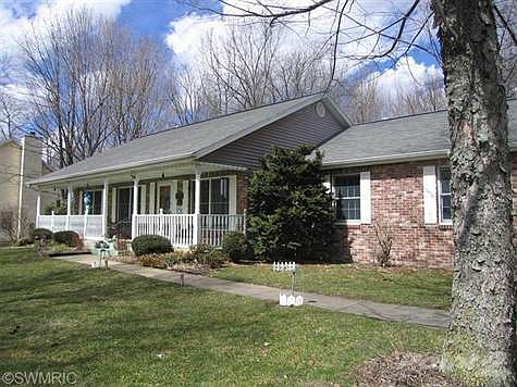 3rd image of 5791 Hillview Dr