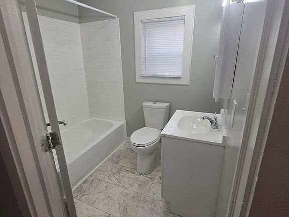 4th image of 1314 W 26th St