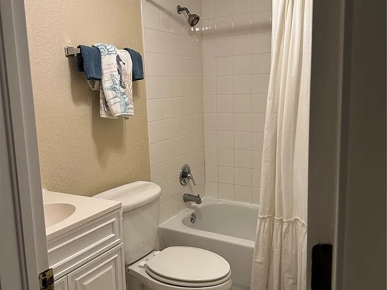 4633 Bayshore Dr #M2 — Photo 11
