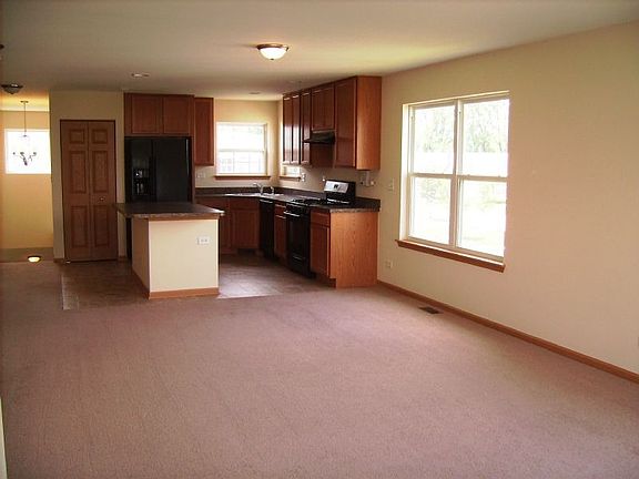 3rd image of 1303 Waverly Dr
