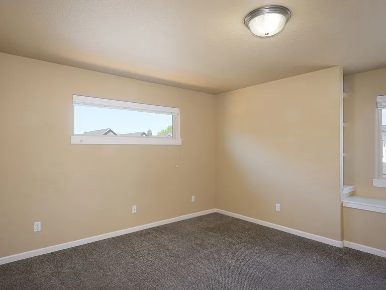20468 Brentwood Ave — Photo 16