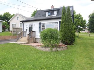 620 Holly St, Elgin, IL 60123