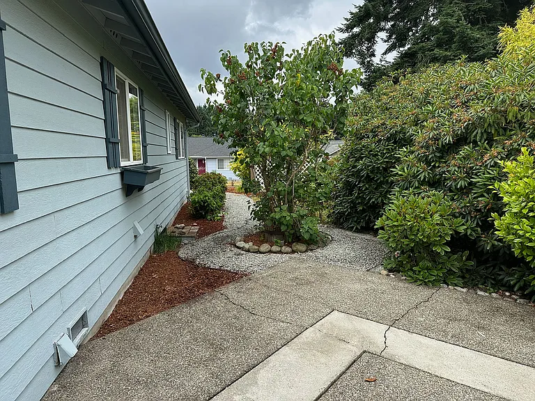 19753 Mosjon Cir NE — Photo 18