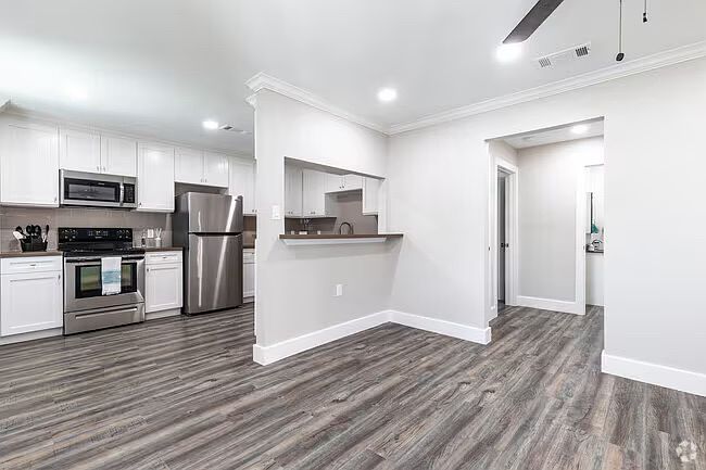 1st image of 626 8th Ave N APT 12
