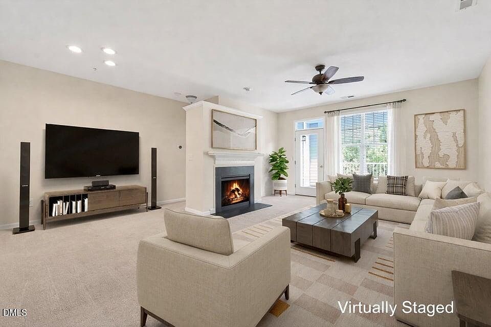 1st image of 434 Eyam Hall Ln