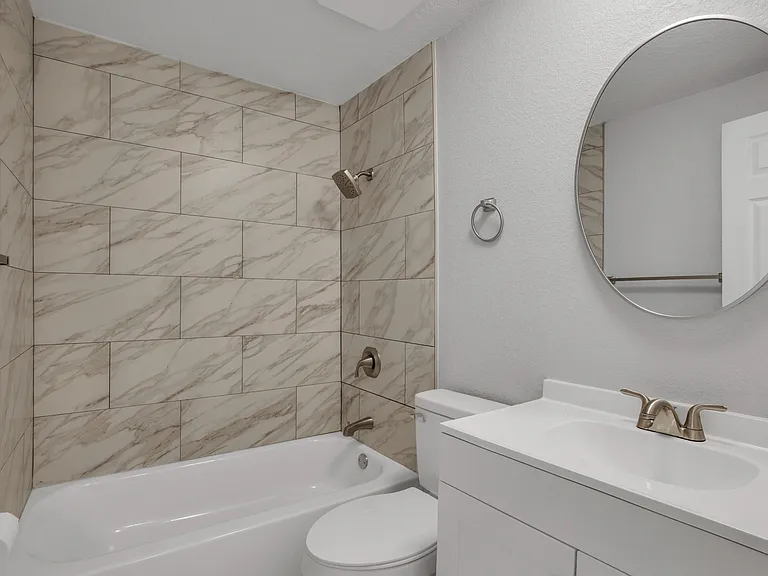 1537 S Jamaica St — Photo 34