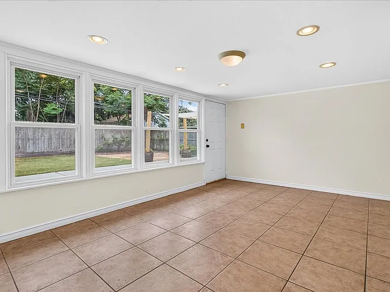 609 Peerman Pl — Photo 22