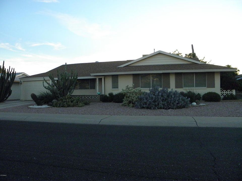 1st image of 10133 W Pinehurst Dr