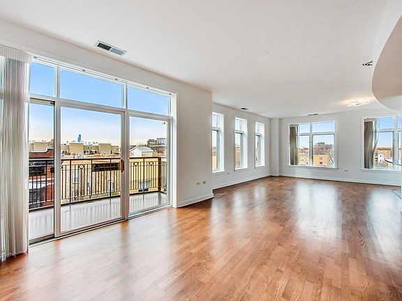 3rd image of 600 W Drummond Pl APT 512