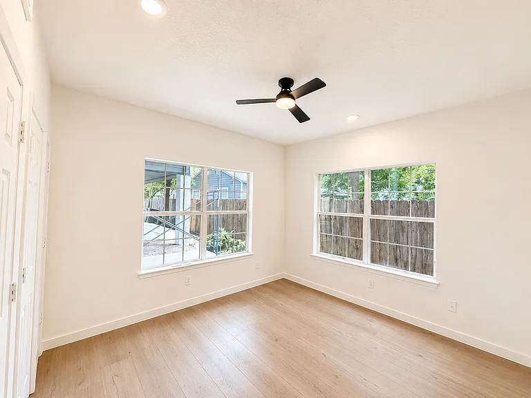 4107 Lark Ln — Photo 18