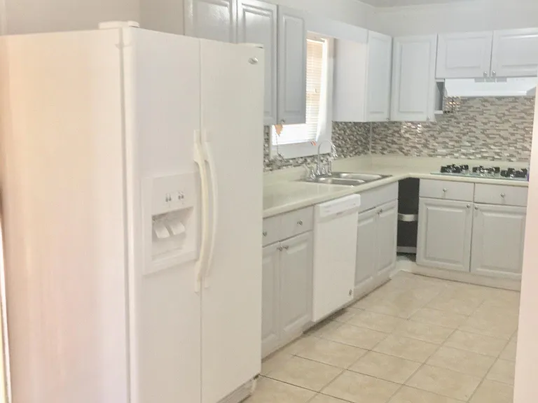 6809 College Ave — Photo 4