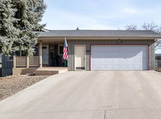 1825 N 19th St, Bismarck, ND 58501