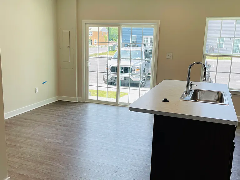 206 Reids Place Dr #206 — Photo 4