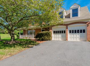 46700 Stonebrook Ct, Sterling, VA 20164
