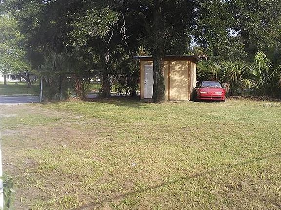 3rd image of 3417 E Lake Ave